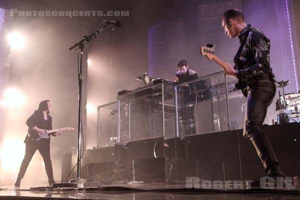 THE XX - 2017-02-14 - PARIS - Zenith - Romy Madley Croft - Oliver Sim - James Thomas Smith